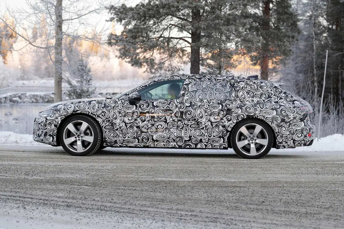 Audi A7: ecco la nuova generazione vista da vicino [Foto Spia] (12)