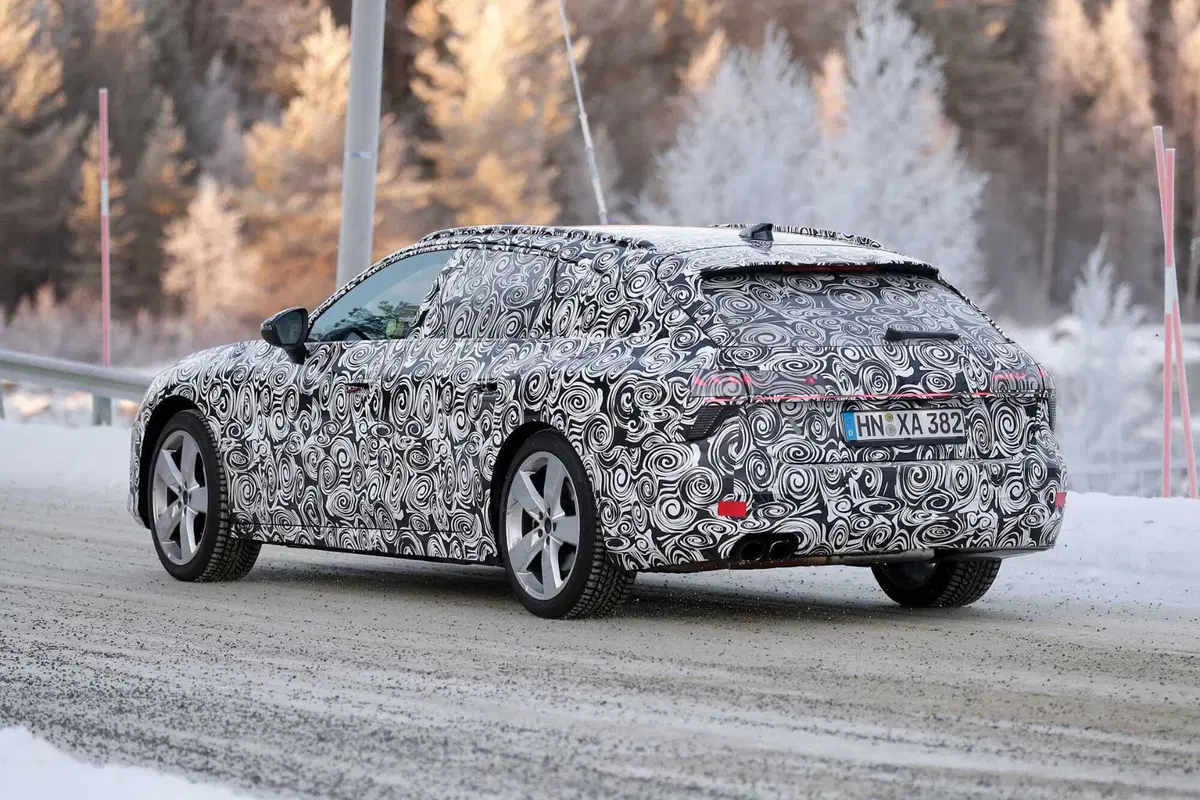 Audi A7: ecco la nuova generazione vista da vicino [Foto Spia] (14)