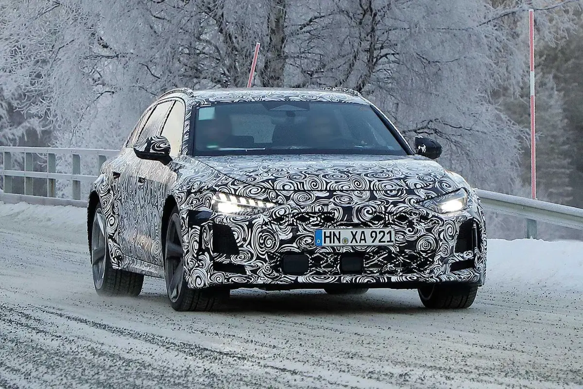 Audi A7: ecco la nuova generazione vista da vicino [Foto Spia] (25)