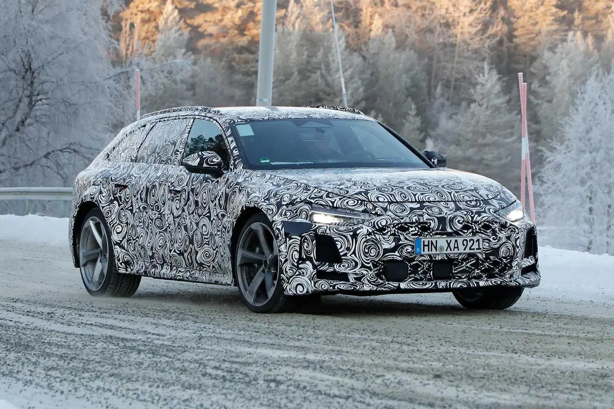 Audi A7: ecco la nuova generazione vista da vicino [Foto Spia] (26)