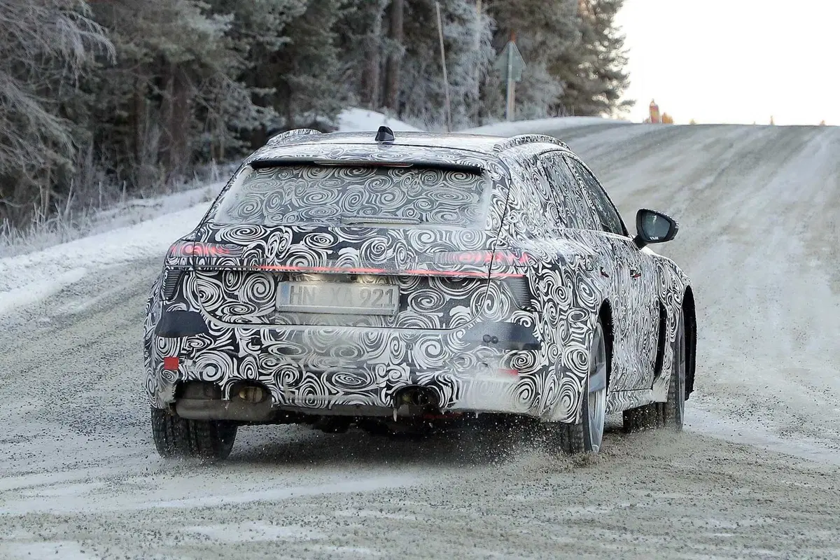 Audi A7: ecco la nuova generazione vista da vicino [Foto Spia] (32)