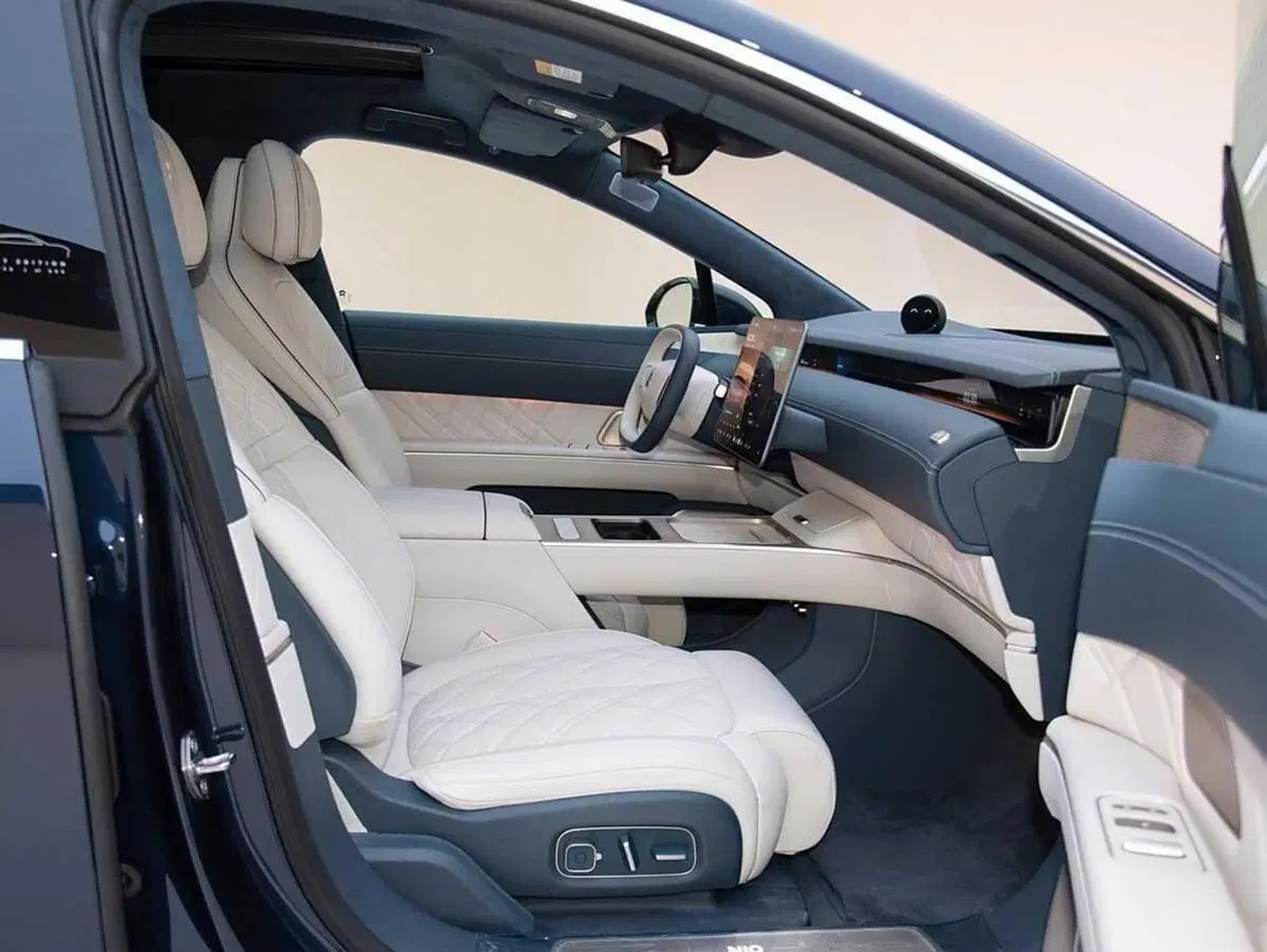 Non solo auto elettriche economiche, in Cina arrivano anche le vetture Premium: ecco la NIO ET9 (5)
