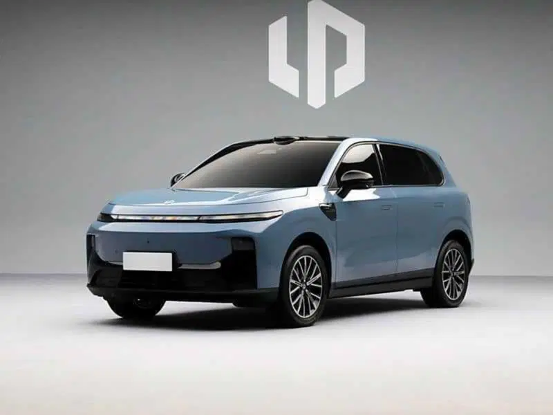 Stellantis ha un'altra elettrica cinese per l'Europa, &egrave; la Leapmotor B10 | Caratteristiche e foto spia