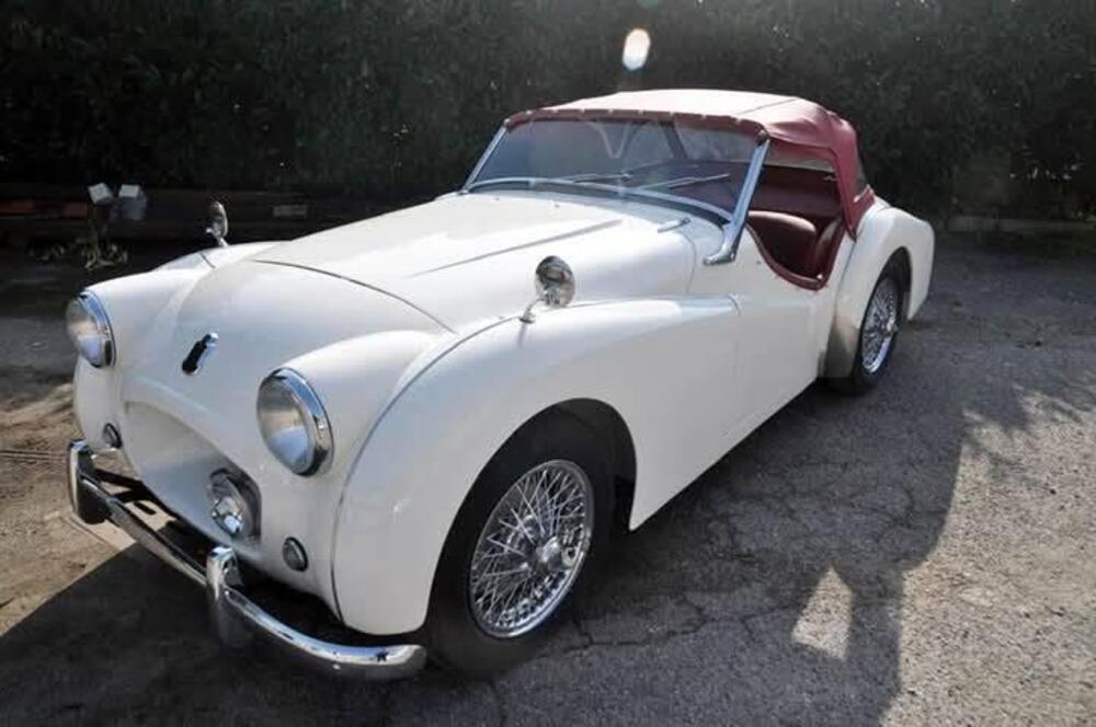 Triumph TR 2 d'epoca a Cremona (3)