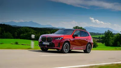 BMW X3 M50: quasi una X5, 250 all'ora e vicina ai 90 k [VIDEO] 