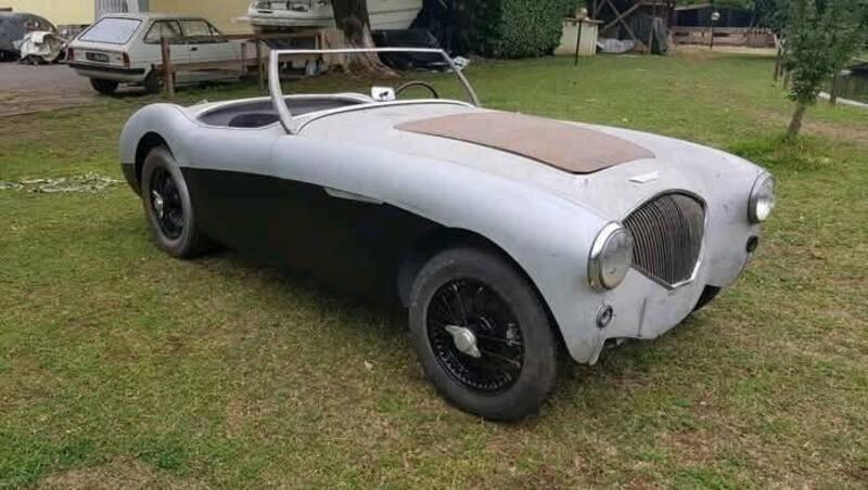 Austin Healey 100/4 BN1 da restauro d&#039;epoca del 1954 a Soresina