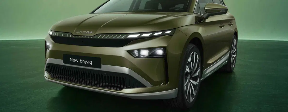 Skoda Enyaq 2025: il restyling è totale e l'autonomia cresce [VIDEO] (20)