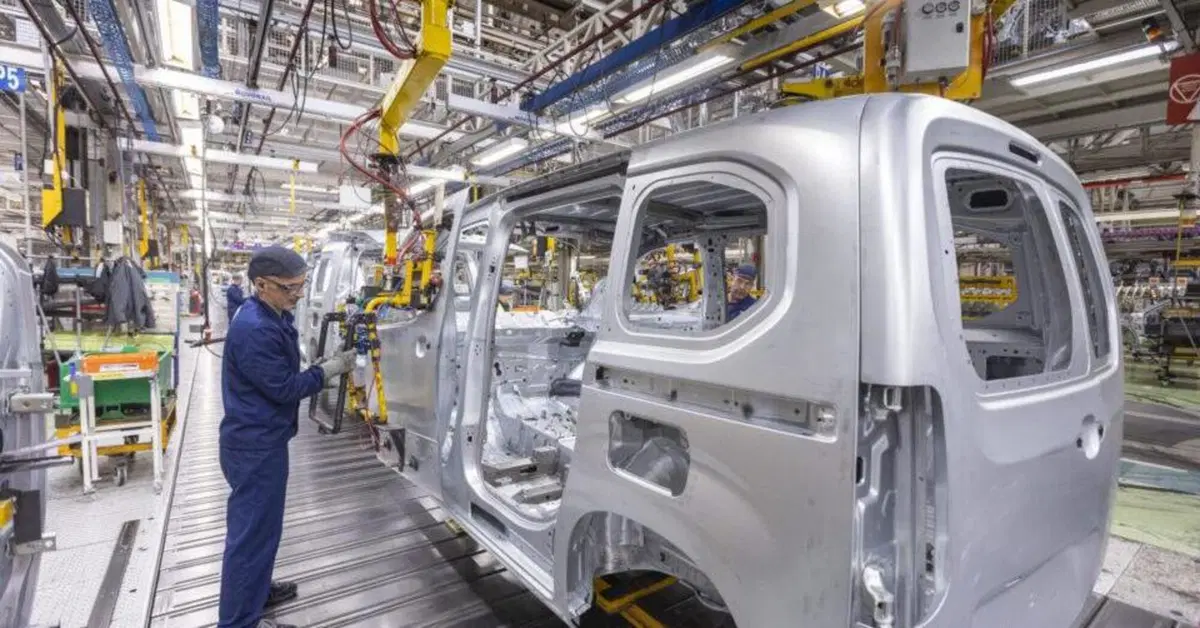 Produzione auto: anche la Spagna ha numeri in calo, ma rispetto all'Italia...