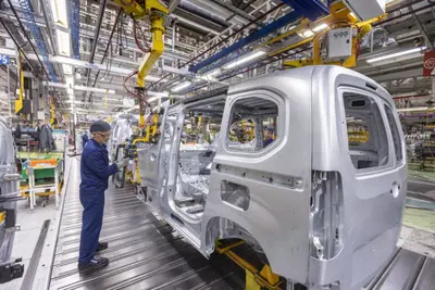 Produzione auto: anche la Spagna ha numeri in calo, ma rispetto all'Italia...