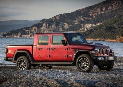 Jeep Gladiator la prova con il V8 (nel cassone), come va con 300 KG di carico? [VIDEO]