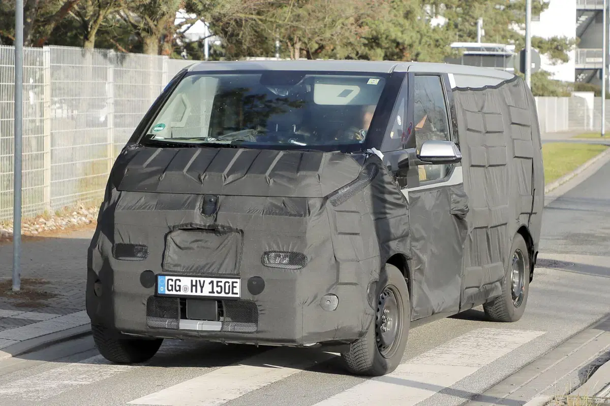 KIA PV5: la nuova proposta elettrica per il mercato europeo dei van commerciali [Foto Spia] (4)