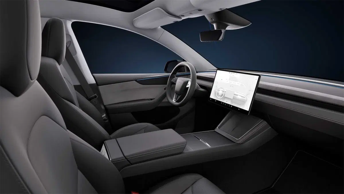 Tesla Model Y 2025 Juniper, ecco il debutto in Cina: potrebbe farvi cambiare idea sull'auto elettrica? (6)