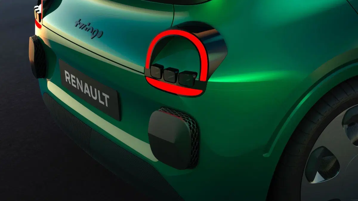 Renault Twingo E-Tech, ecco com'è fatta dentro l'elettrica della nostalgia [VIDEO] (28)