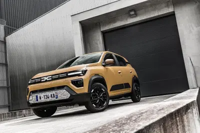 Dacia Spring a prezzo ridotto: &egrave; l'elettrica meno ambiziosa ma meno costosa 