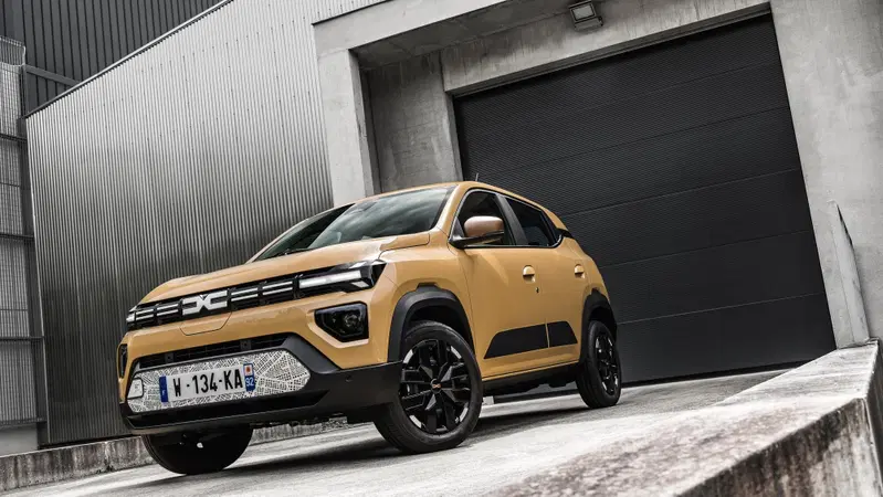 Dacia Spring a prezzo ridotto: &egrave; l'elettrica meno ambiziosa ma meno costosa 
