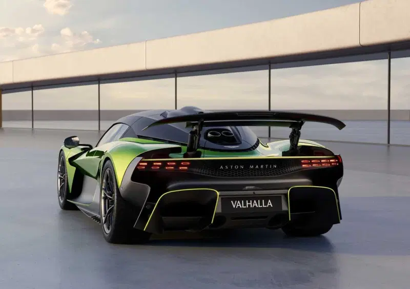 Aston Martin Valhalla (2024-->>) (8)