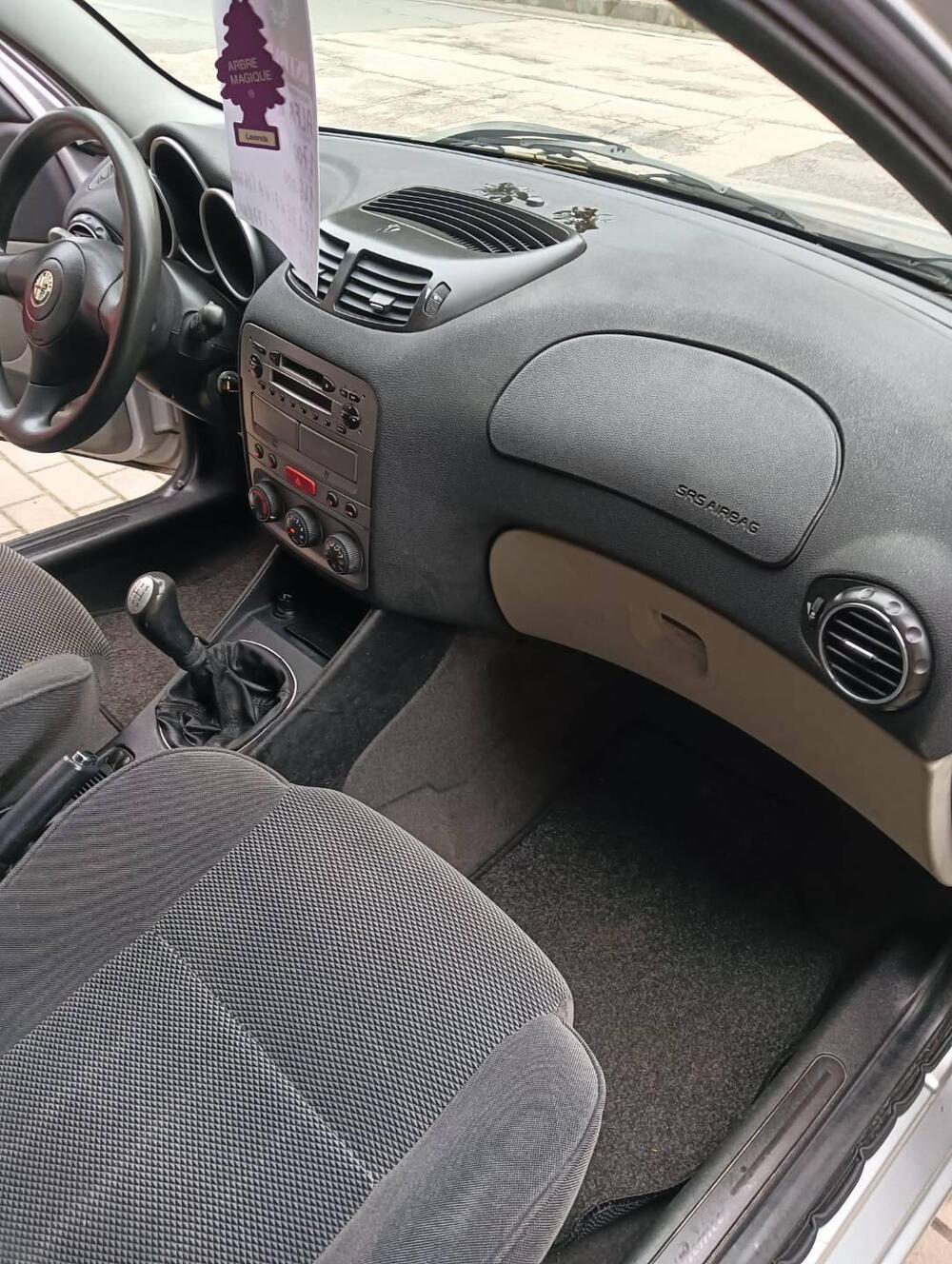 Alfa Romeo 147 usata a Perugia (9)