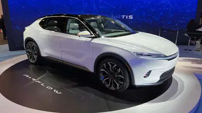 Stellantis: cancellata un'elettrica su piattaforma STLA Large