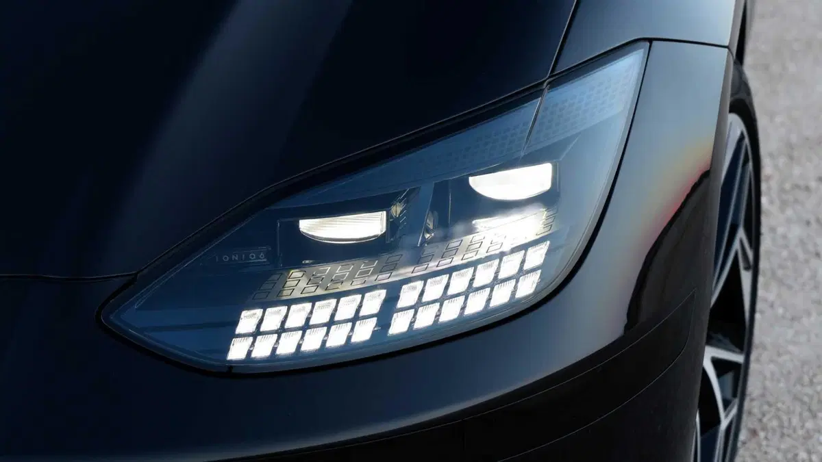 Hyundai Ioniq 6 (2022-->>) (14)