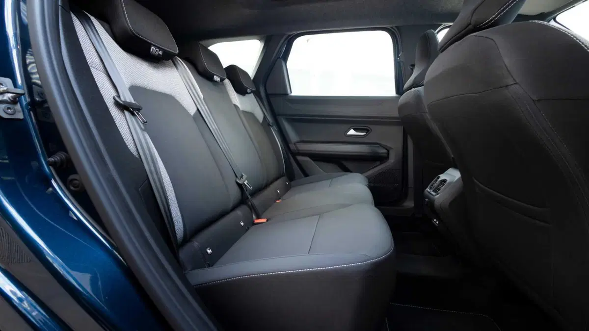 Dacia Bigster (2025-->>) (12)