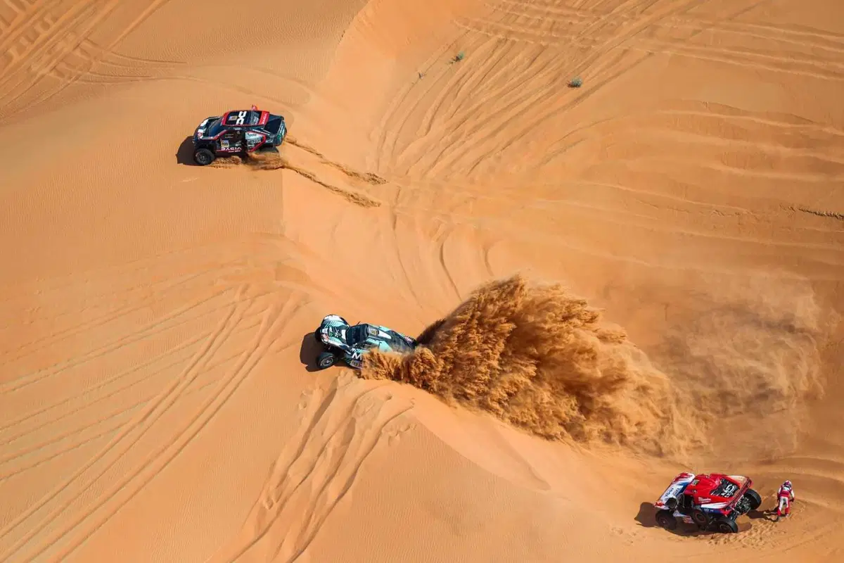 Dakar 2025. Finale. Yazeed Al Rajhi, Toyota, Profeta in Patria  (10)