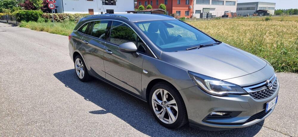 Opel Astra Station Wagon usata a Pavia (12)