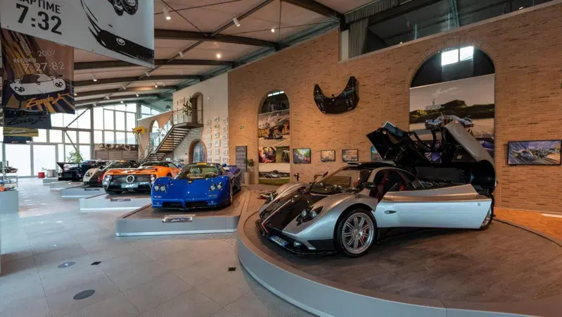 Horacio Pagani Museo e Atelier aperti anche nel weekend: un'esperienza esclusiva tra hypercar e artigianato