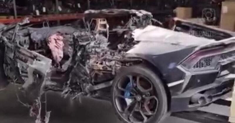 Lamborghini Huracan: irrecuperabile, fatta pezzi per i ricambi [VIDEO]