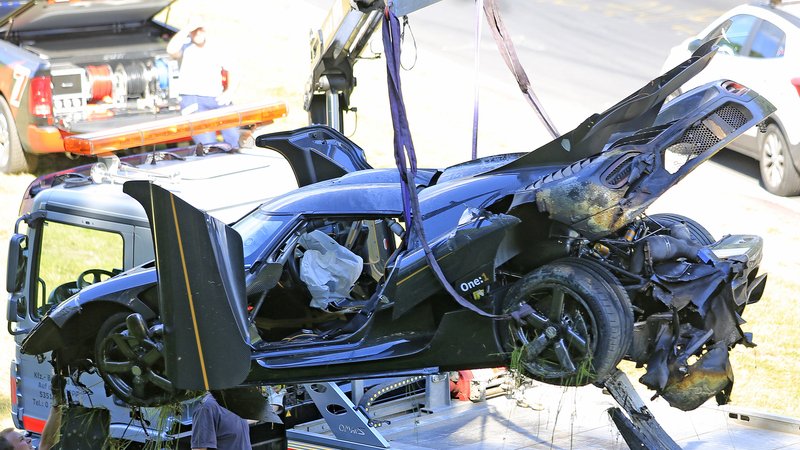 Koenigsegg One:1: un esemplare distrutto da un collaudatore al Ring