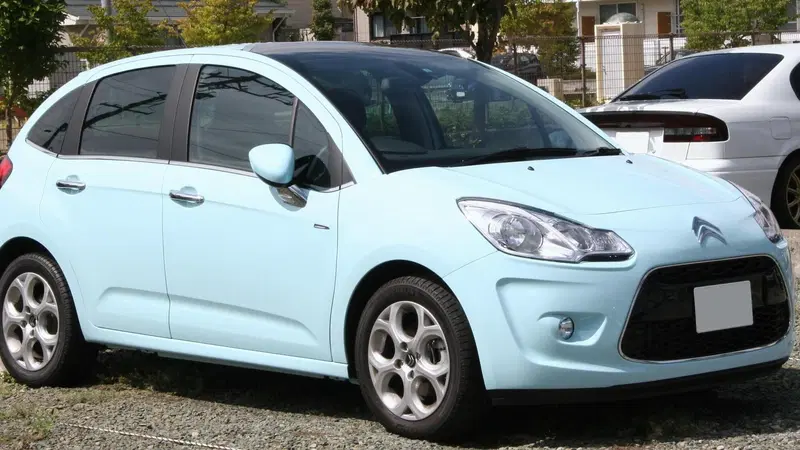 Airbag Takata: Stellantis allarga il richiamo al resto d'Europa, ma senza "stop-drive"