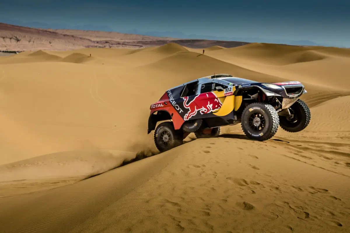 SWR16 Telex 09. “Tripletta” Peugeot nelle dune d’oro di Hami (2)