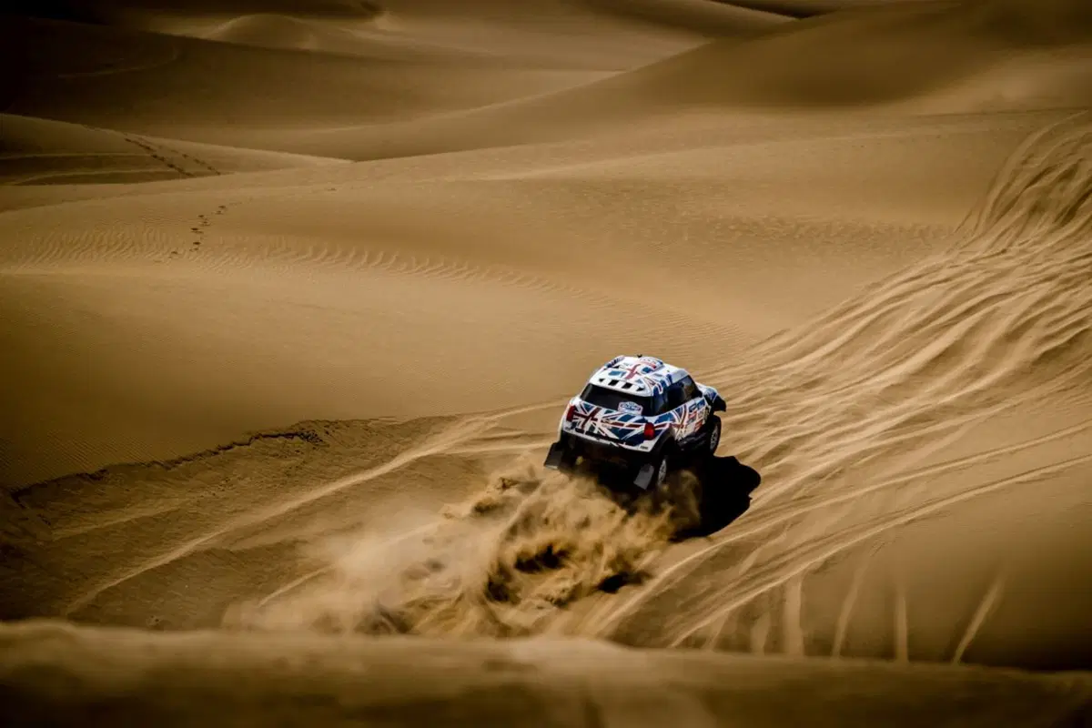 SWR16 Telex 09. “Tripletta” Peugeot nelle dune d’oro di Hami (8)