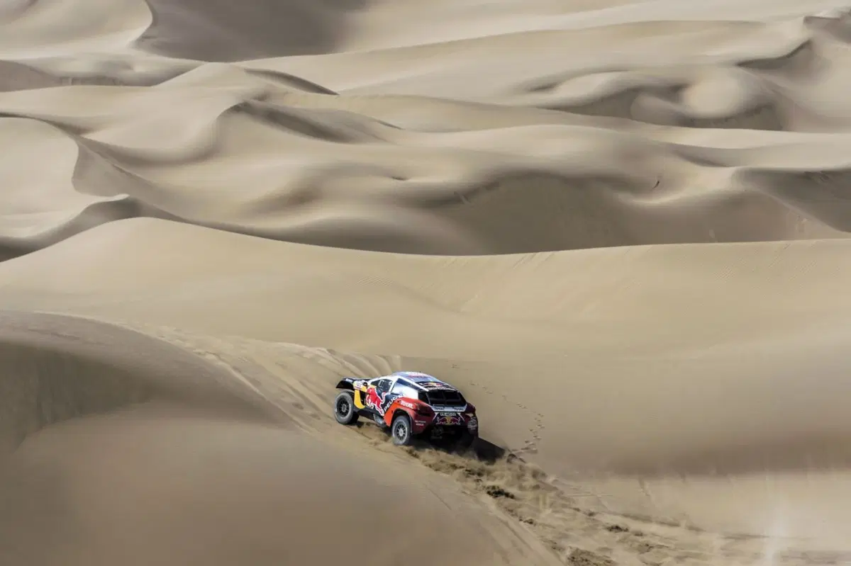 SWR16 Telex 09. “Tripletta” Peugeot nelle dune d’oro di Hami (17)
