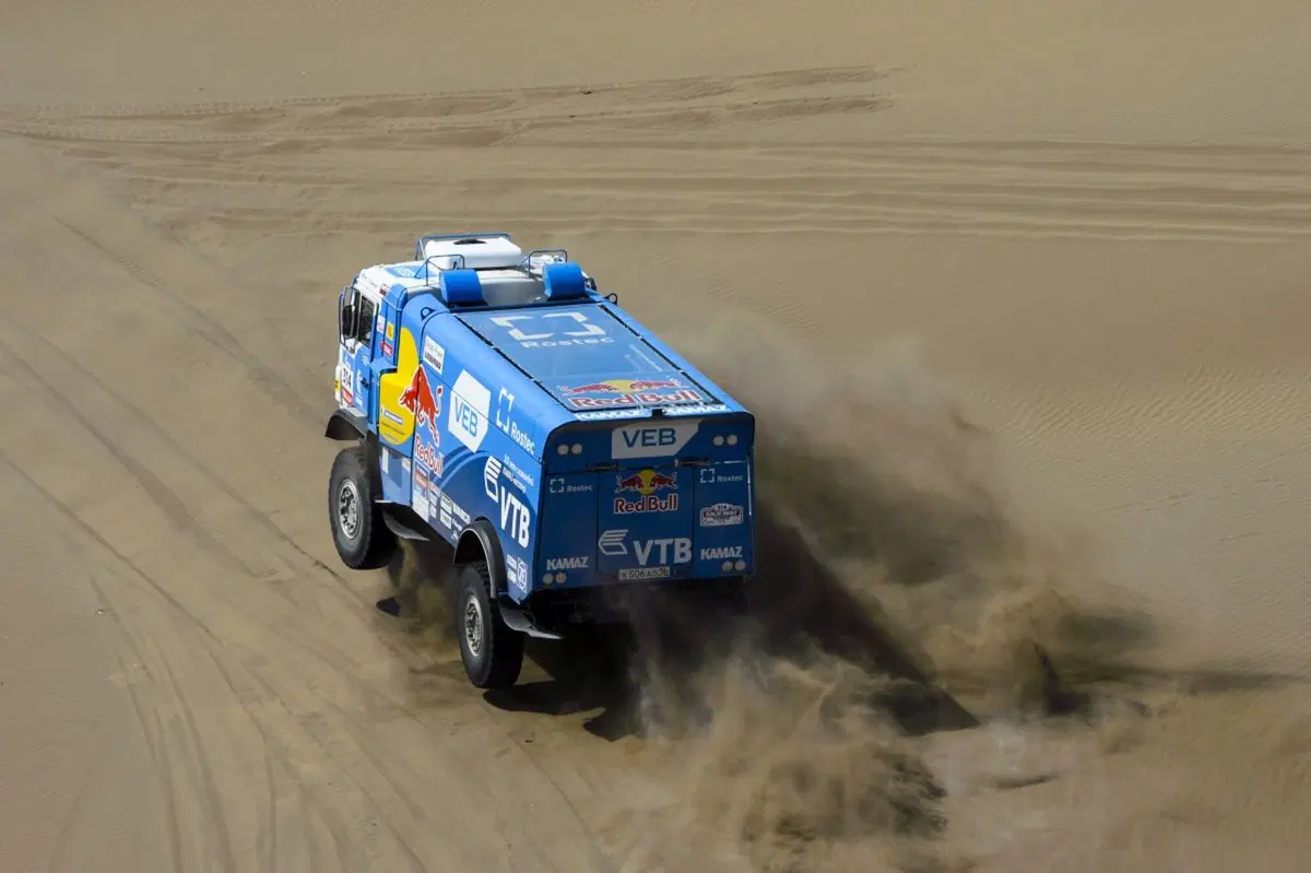 SWR16 Telex 09. “Tripletta” Peugeot nelle dune d’oro di Hami (21)