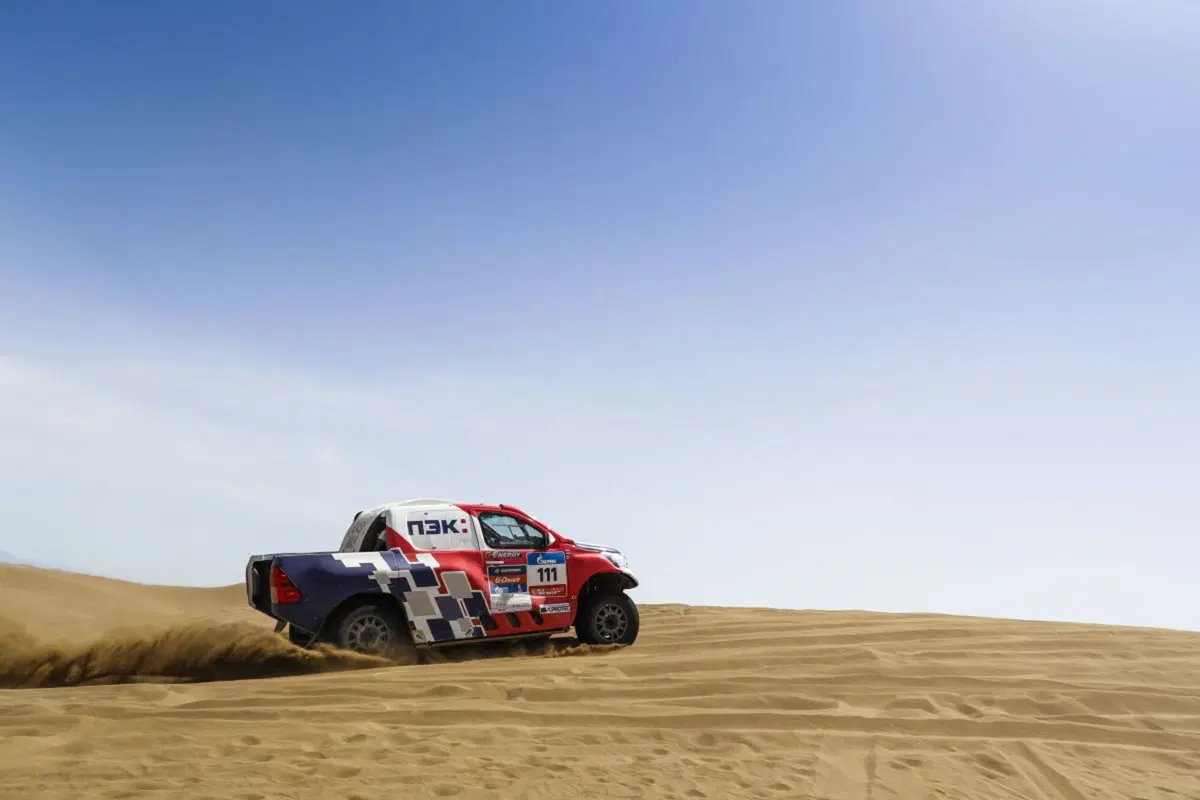 SWR16 Telex 09. “Tripletta” Peugeot nelle dune d’oro di Hami (36)