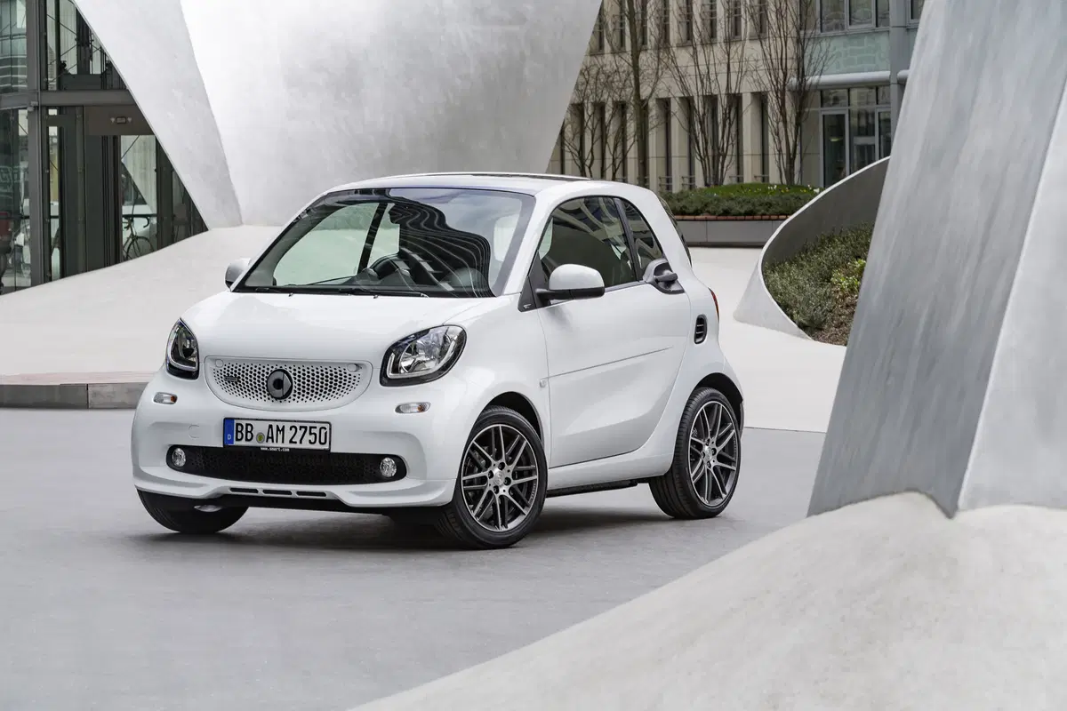 Smart Brabus: ecco i prezzi per l'Italia (14)