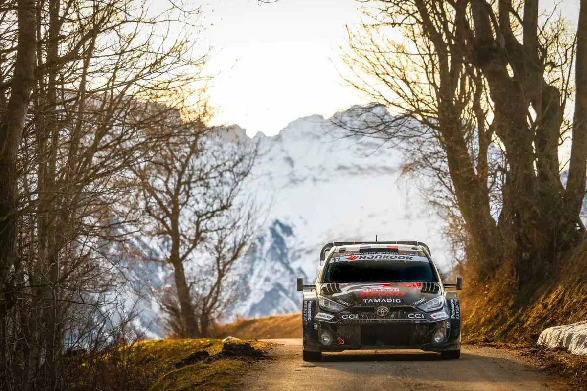 WRC25 Monte-Carlo D2. Ogier, Toyota, prima rischia e poi dilaga. Il Campione del Mondo in difficoltà (7)