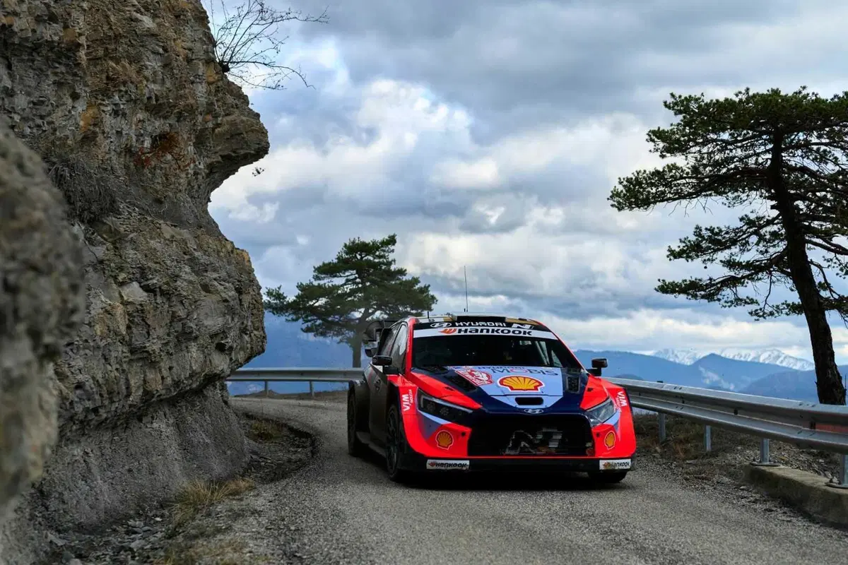 WRC25 Monte-Carlo D3. Ogier, qualcuno può cercare di andarlo a prendere? [VIDEO] (6)