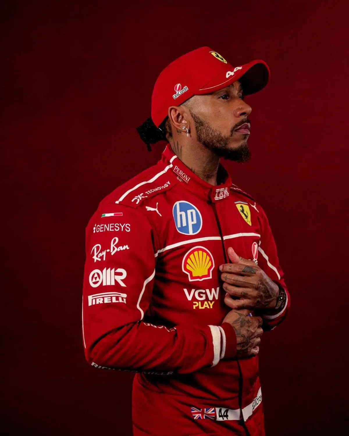 F1. Arriva l'annuncio speciale di Ferrari: ecco le prime immagini di Lewis Hamilton e Charles Leclerc da compagni di squadra (5)