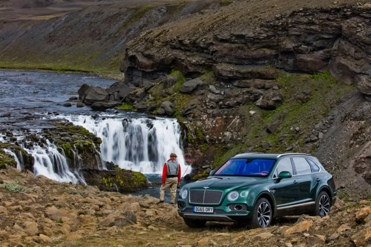Bentley Bentayga Fly Fishing: per i clienti più sportivi (3)