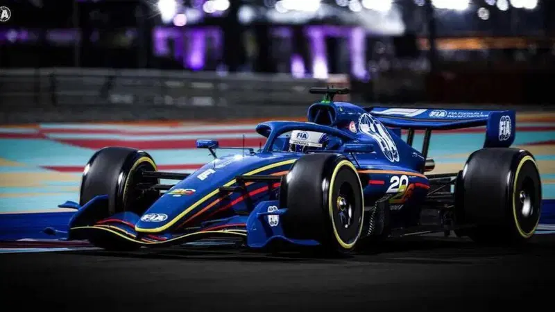 F1. Adrian Newey avverte sui rischi del regolamento 2026: "Potrebbe diventare una Formula Motore, mai visto un cambiamento del genere"