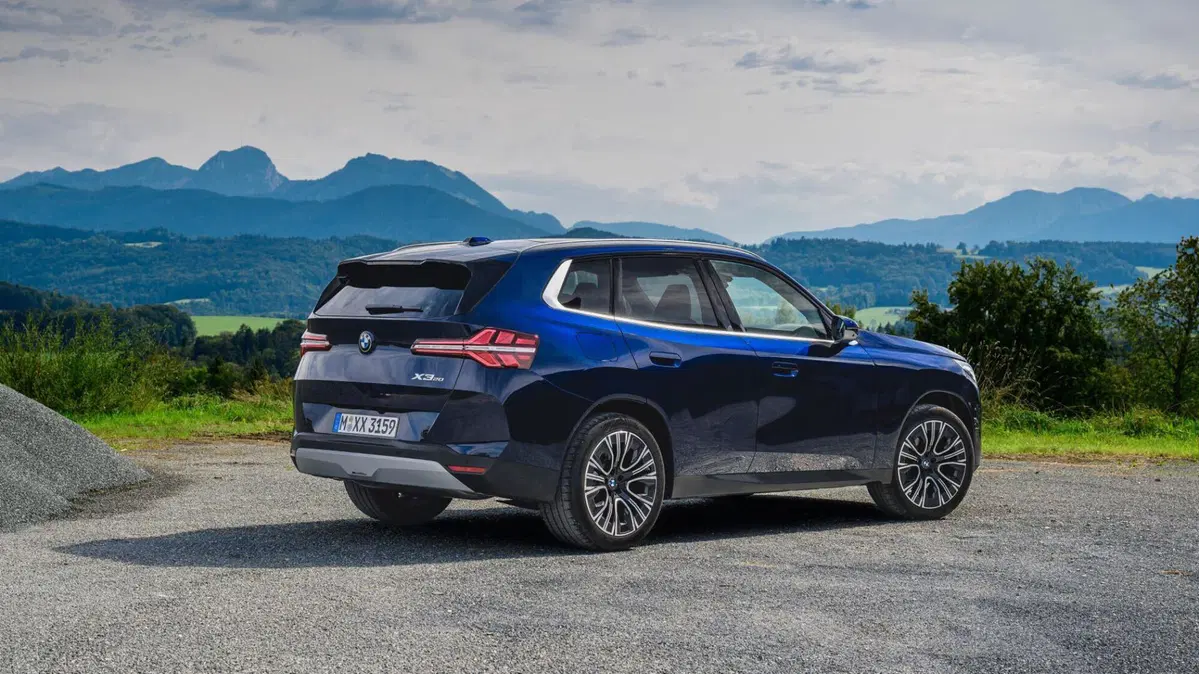 Nuova BMW X3: motorizzazioni, allestimenti, optional e prezzi. Guida all’acquisto (92)