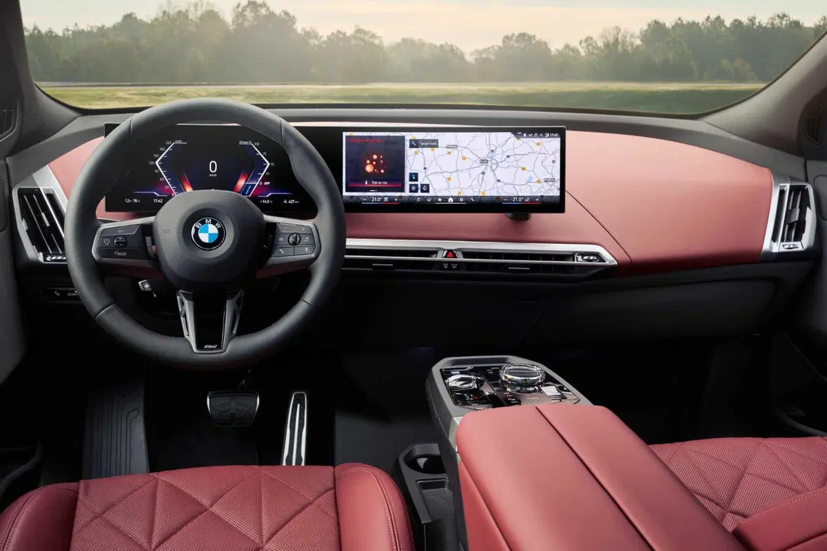 Nuova BMW iX: l'elettrica da 700 km che punta tutto sul lusso  (9)