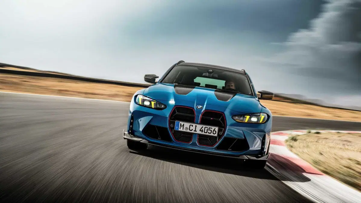 BMW M3 Cs: anche la Touring in arrivo, caratteristiche, prestazioni e prezzi (10)