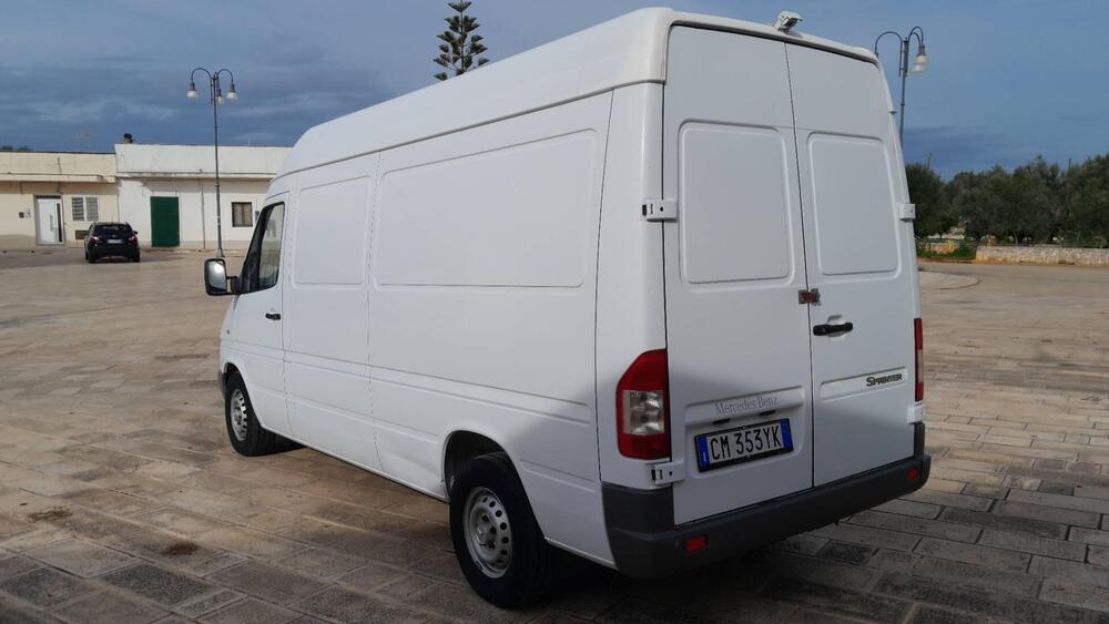 Mercedes-Benz Sprinter usata a Brindisi (4)