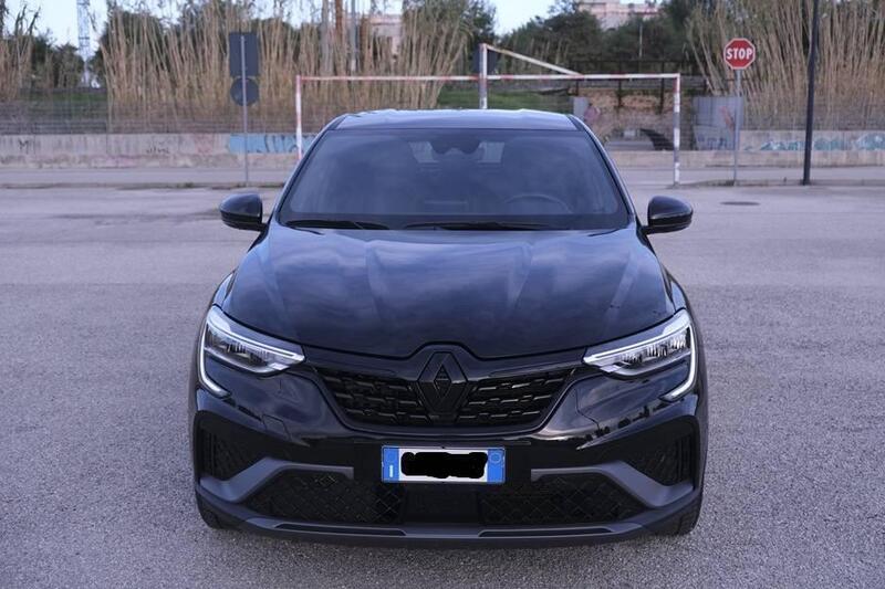 Renault Arkana Hybrid E-Tech 145 CV Engineered del 2022 usata a Grottammare