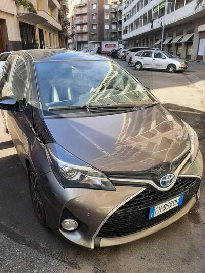 Toyota Yaris 1.3 5 porte Trend &quot;Platinum Edition&quot; Multidrive S del 2017 usata a Torino