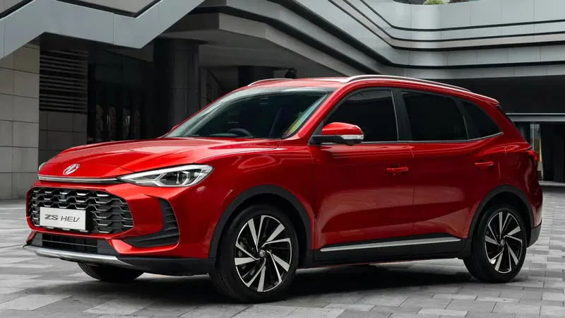 MG ZS Hybrid+ (2025): L'ibrida che offre tanto con un budget contenuto