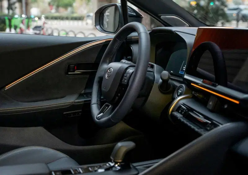 Toyota Toyota C-HR (12)