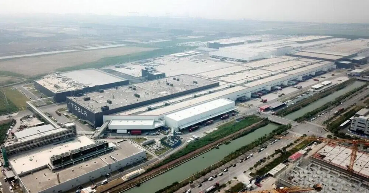 Tesla Shanghai Megafactory: tra pochi giorni l'avvio della produzione 
